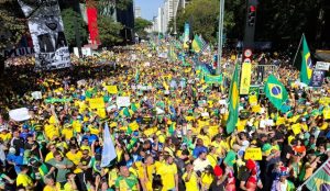avenida paulista - protesto exalta eduardo bolsonaro