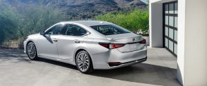 O Lexus ES 300H, que será usado pelos ministros do TST | Foto: Divulgação/Lexus