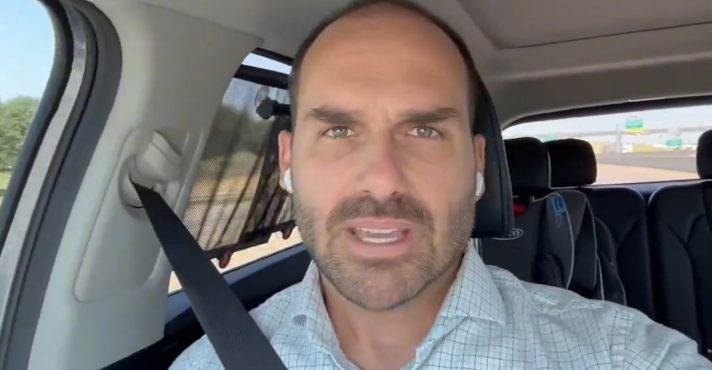 'Falta coragem' ao STF para bater de frente com o governo dos EUA, diz Eduardo