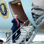 Trump Putin Avião