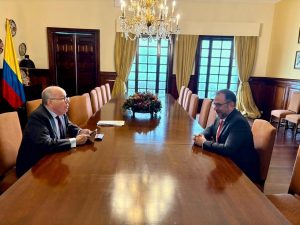 mauro vieira e yvan gil - chanceler da venezuela
