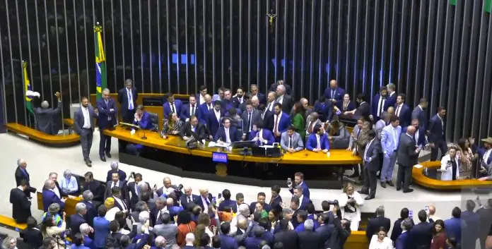plenário da Câmara dos deputados - 06082025