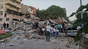 Terremoto de magnitude 6,1 atinge Turquia | Foto: Murat Seyman/Anadolu Agency