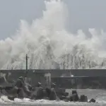 Tufão Podul agitou as águas da ilha de Taitung | Foto: Reprodução/Redes sociais