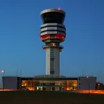 Torre de controle do Aeroporto de Bruxelas, na Bélgica
