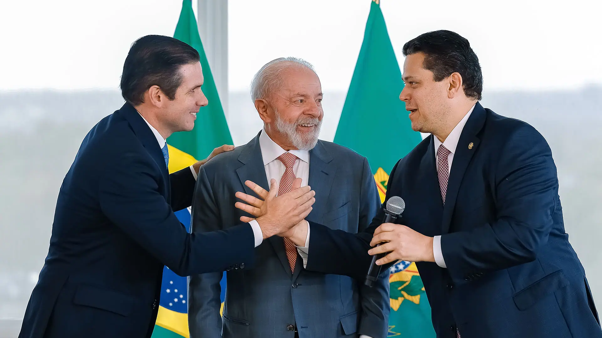 Presidente da Câmara dos Deputados, Deputado Hugo Motta, Presidente da República, Luiz Inácio Lula da Silva, e Presidente do Senado Federal, Senador Davi Alcolumbre, em encontro no Palácio do Planalto, Brasília, DF (3/2/2025) | Foto: Ricardo Stuckert/PR