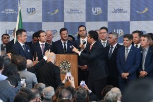 governo lula união brasil pp desembarque