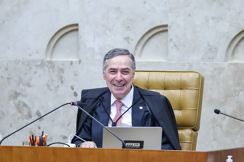 Última sessão de Barroso à frente do STF