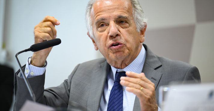 ministro de Estado da Defesa, José Mucio