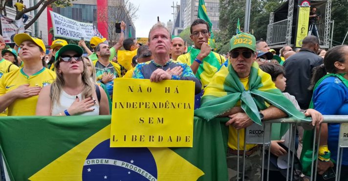 Manifestantes clamaram por liberdade na Avenida Paulista | Foto: Uiliam Grizafis/Revista Oeste