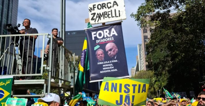 Manifestantes pedindo anistia na Avenida Paulista | Foto: Revista Oeste
