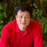 Professor na Universidade de Pequim, com mais de 20 livros publicados, Kongjian Yu tinha fortuna avaliada em US$ 15 milhões | Foto: Reprodução/Twitter/X