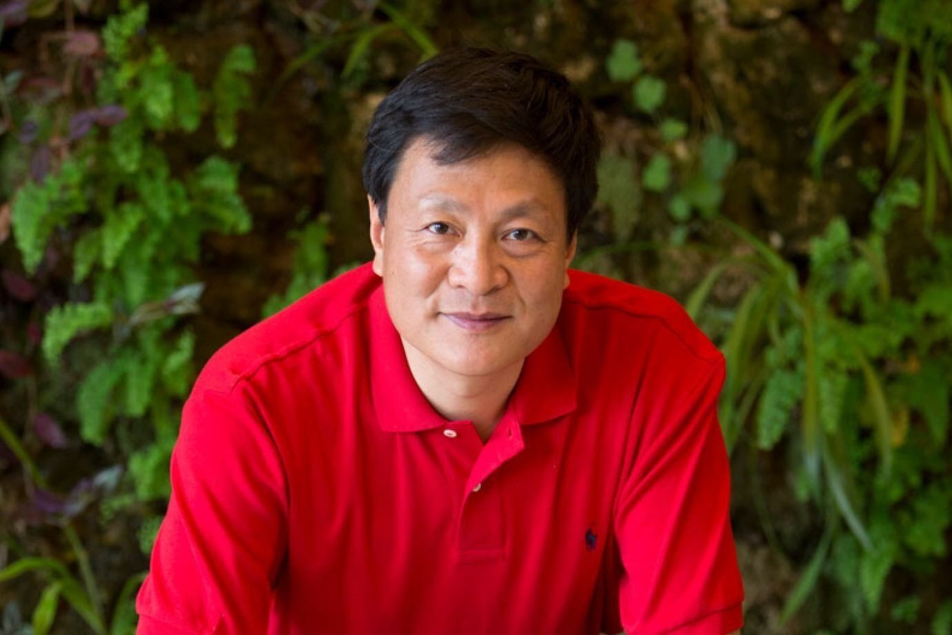 Professor na Universidade de Pequim, com mais de 20 livros publicados, Kongjian Yu tinha fortuna avaliada em US$ 15 milhões | Foto: Reprodução/Twitter/X