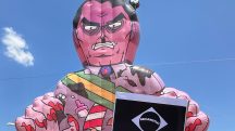 Bolsonaro 'monstro'