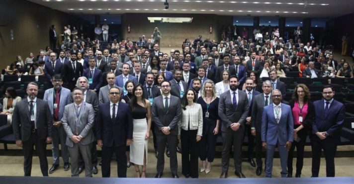 Cerimônia de posse de funcionários públicos na Câmara dos Deputados, em agosto de 2024 | Foto: Reprodução/Twitter/X