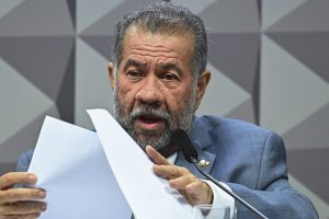 Carlos Lupi