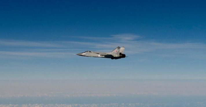 Caças interceptadores MIG-31BM, em sobrevoo ao território da Estônia: nova ameaça russa | Foto: Reprodução/Twitter/X