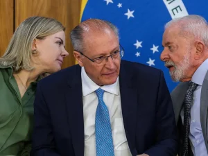 Gleisi e Alckmin