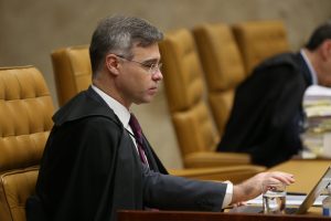O ministro André Mendonça, do STF, votou pela manutenção da prisão do ‘Careca do INSS’ nesta sexta-feira, 26 | Foto: José Cruz/Agência Brasil