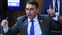 Flávio Bolsonaro (PL-RJ) quer continuar denunciando o ministro Alexandre de Moraes | Foto: Lula Marques/Agência Brasil