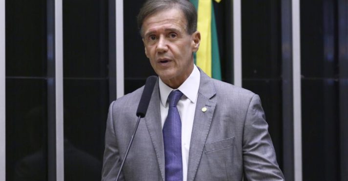 O deputado Aluisio Mendes