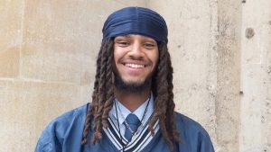 O estudante e presidente-eleito da Oxford Union, George Abaraonye: violência política irrita instituição secular no Reino Unido | Foto: Divulgação/Oxford Union