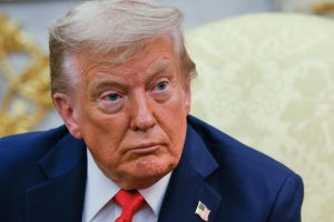 O presidente dos EUA, Donald Trump, participa de uma reunião com o presidente sul-coreano, Lee Jae Myung, no Salão Oval, na Casa Branca, em Washington, D.C. - 25/8/2025 | Foto: Brian Snyder/Reuters