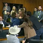 Discussão entre Coronel Fernanda (PL-MT) e Leila Barros (PDT-DF) | Foto: Reprodução/TV Senado