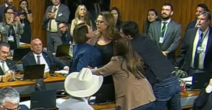 Discussão entre Coronel Fernanda (PL-MT) e Leila Barros (PDT-DF) | Foto: Reprodução/TV Senado