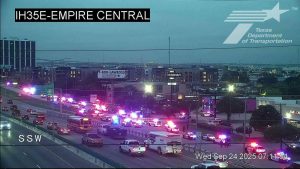 Movimentação policial nas proximidades do ICE em Dallas, no Texas | Foto: Reprodução/Redes sociais
