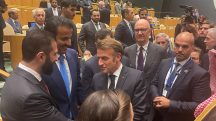 Macron é parado pela polícia de Nova York para passagem de comitiva de Trump