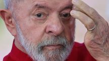 O presidente Luiz Inácio Lula da Silva, de esquerda; Senado