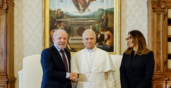 Presidente da República, Luiz Inácio Lula da Silva, durante audiência com o papa Leão XIV, na Biblioteca do Palácio Apostólico, no Vaticano