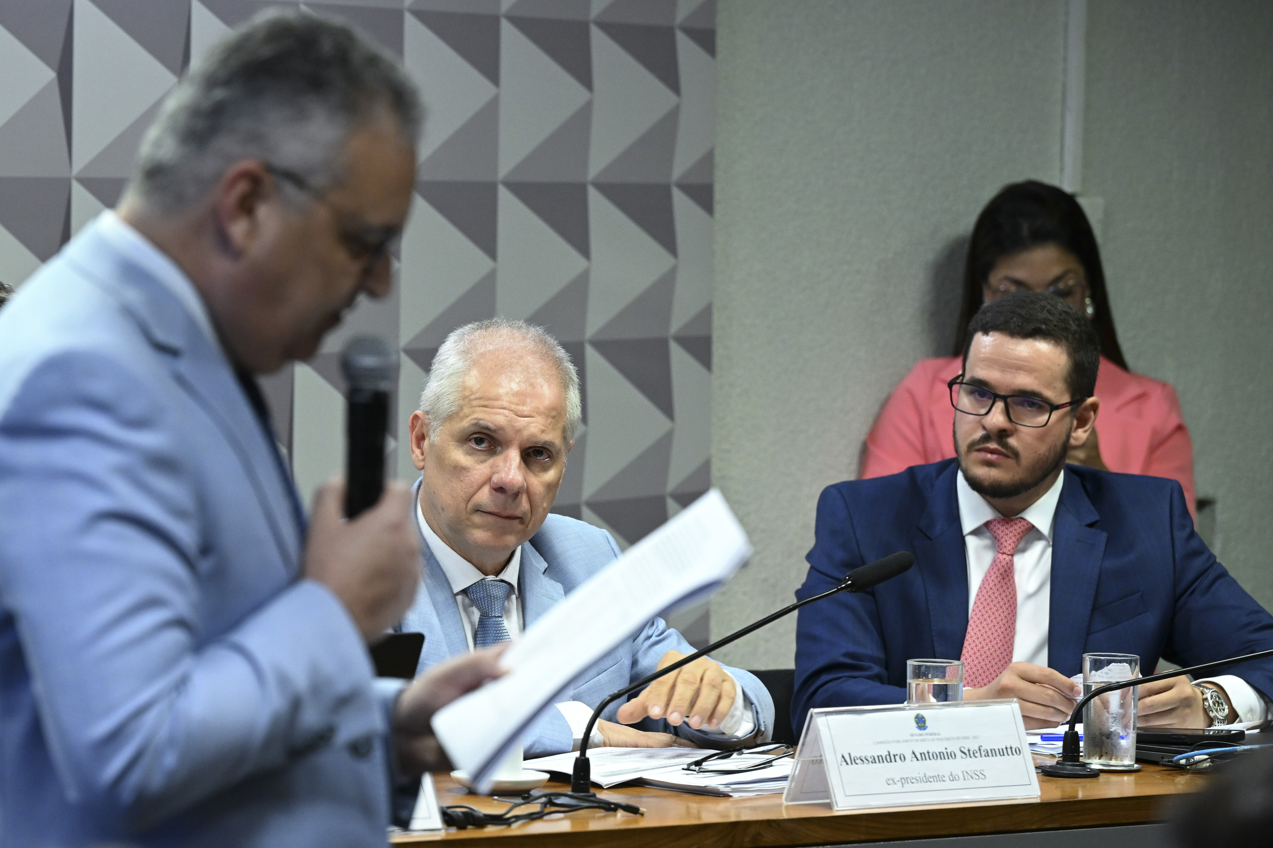 Alfredo Gaspar e, no fundo, Alessandro Stefanutto