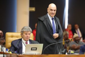 Em destaque, ministro Alexandre de Moraes, em sessão plenária do STF desta quarta-feira, 15