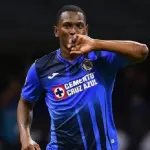 Angulo, equatoriano que sofreu atentado, foi jogador do Cruz Azul