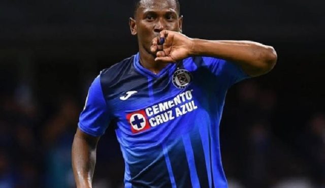 Angulo, equatoriano que sofreu atentado, foi jogador do Cruz Azul