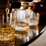 Ofensiva contra esquema de falsificação de bebidas em SP prende 2 pessoas