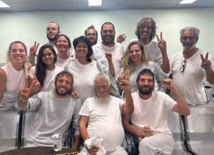 Perfil do Global Movement to Gaza Brazil, no Instagram, publicou foto com os brasileiros que agora estão na Jordânia | Foto: Reprodução/Instagram/@gmtgbrasil