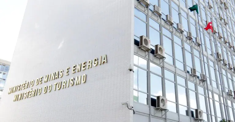 Fachada do prédio do Ministério de Minas e Energia, em Brasília