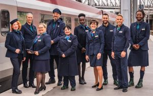 Novos uniformes da companhia ferroviária Eurostar