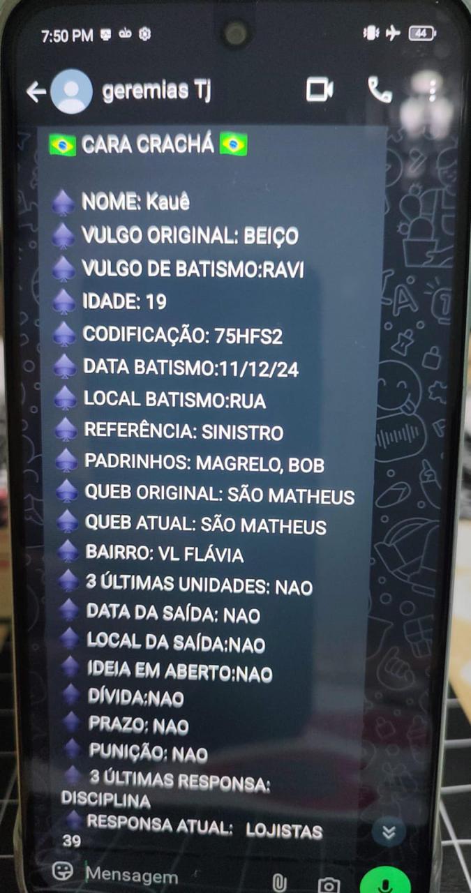 Imagens de celular mostram conversas entre traficantes | Foto: Reprodução/ Redes sociais