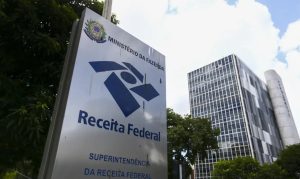 Sede da Receita Federal em Brasília: mais controle e cobrança de impostos | Foto: Marcelo Camargo/Agência Brasil grupo fit