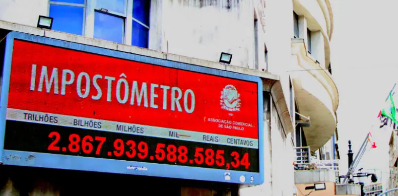 O Impostômetro está localizado no centro de São Paulo e registra os valores pagos pelos pagadores de impostos | Foto: Divulgação/Impostômetro