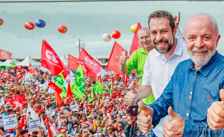 Lula da Silva e Guilherme Boulos durante evento da Central Única dos Trabalhadores | Foto: Ricardo Stuckert