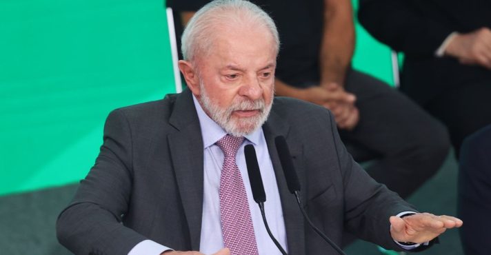 Em meio à crise, o presidente Lula da Silva segue na Ásia | Foto: Valter Campanato/Agência Brasil
