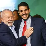 O presidente Lula da Silva o o advogado-geral da União, Jorge Messias | Foto: Marcelo Camargo/Agência Brasil; Governo Lula
