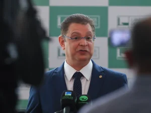 Oposição - Deputado Sóstenes Cavalcante durante coletiva à imprensa no salão verde da Câmara dos Deputados. Foto Lula Marques/ Agência Brasil
