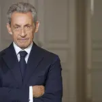 Aos 70 anos de idade, Nicolas Sarkozy deve começar a cumprir pena de reclusão em cela especial | Foto? Reprodução/Twitter/X