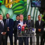 O governador de São Paulo, Tarcísio de Freitas, durante entrevista coletiva no Palácio dos Bandeirantes | Foto: Divulgação/Agência SP